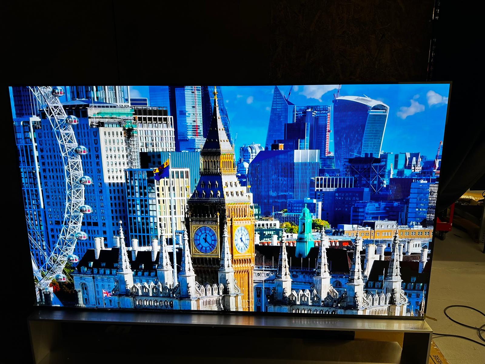 LG OLED88Z39LA 88" OLED Evo 8K Ultra HD HDR Smart TV Freeview Play Freesat - Image 18