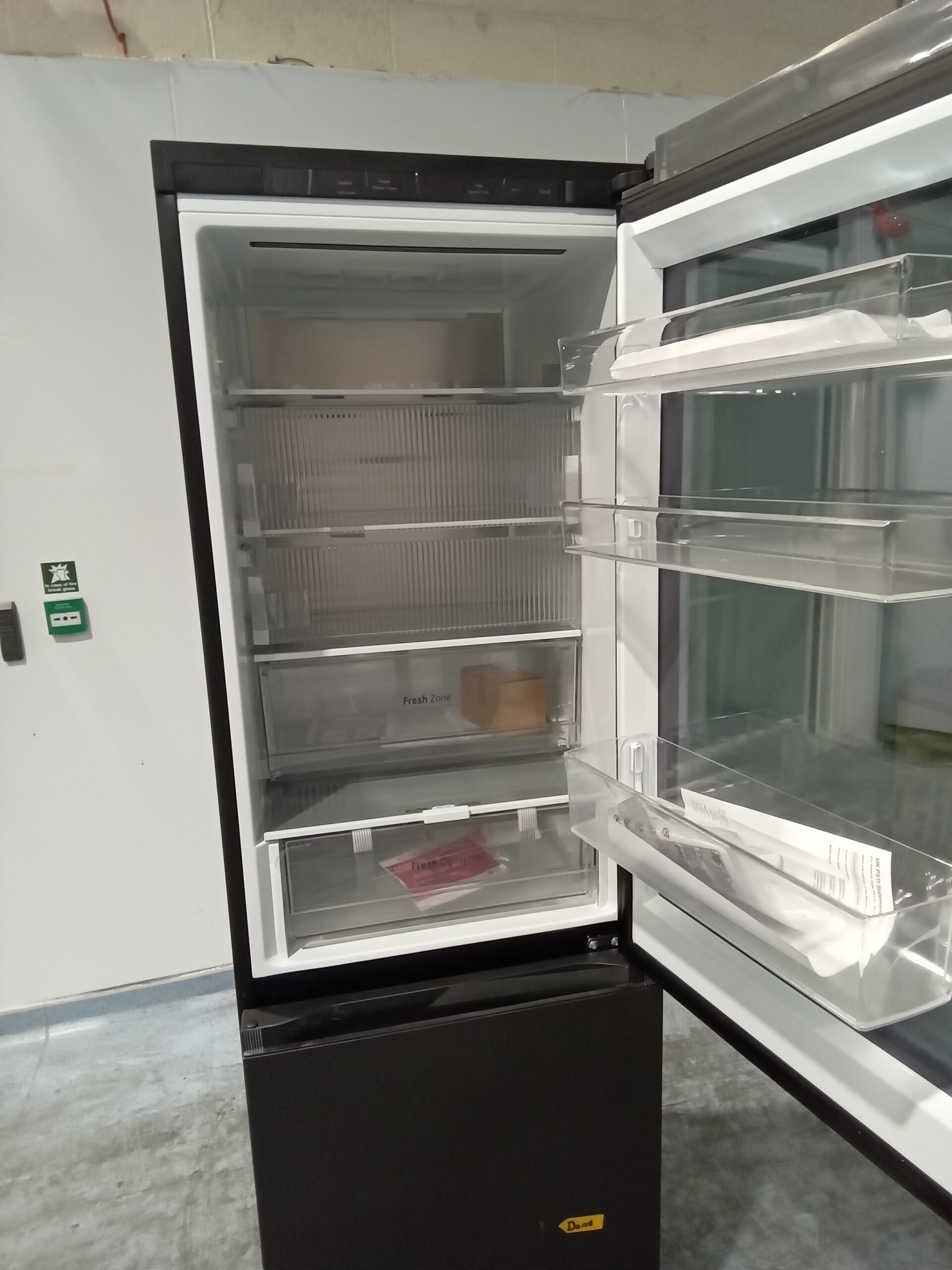 LG GBG5160CEV InstaView™ Fridge Freezer, Essence Black Steel (RF429) - Image 7