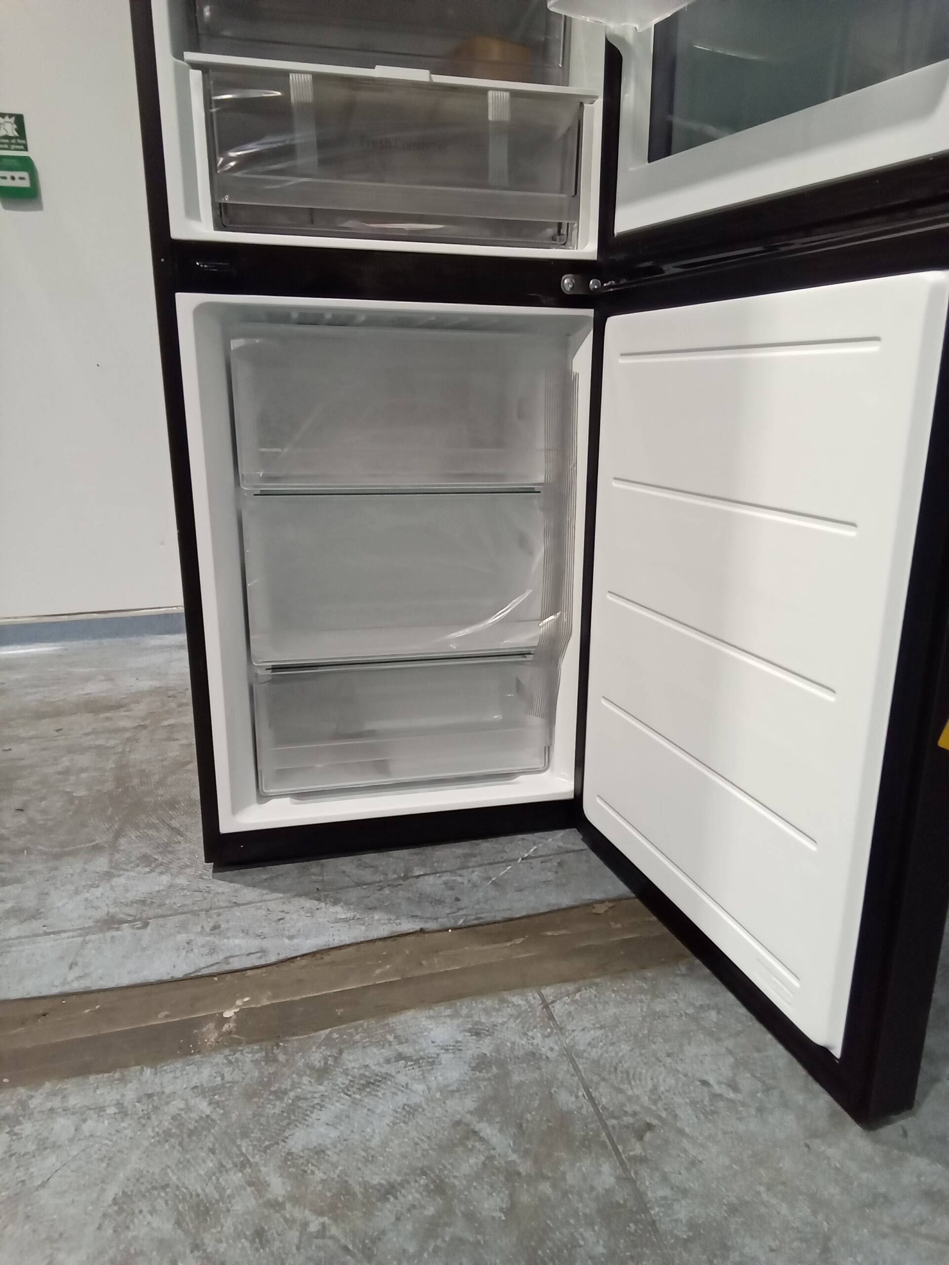 LG GBG5160CEV InstaView™ Fridge Freezer, Essence Black Steel (RF429) - Image 8