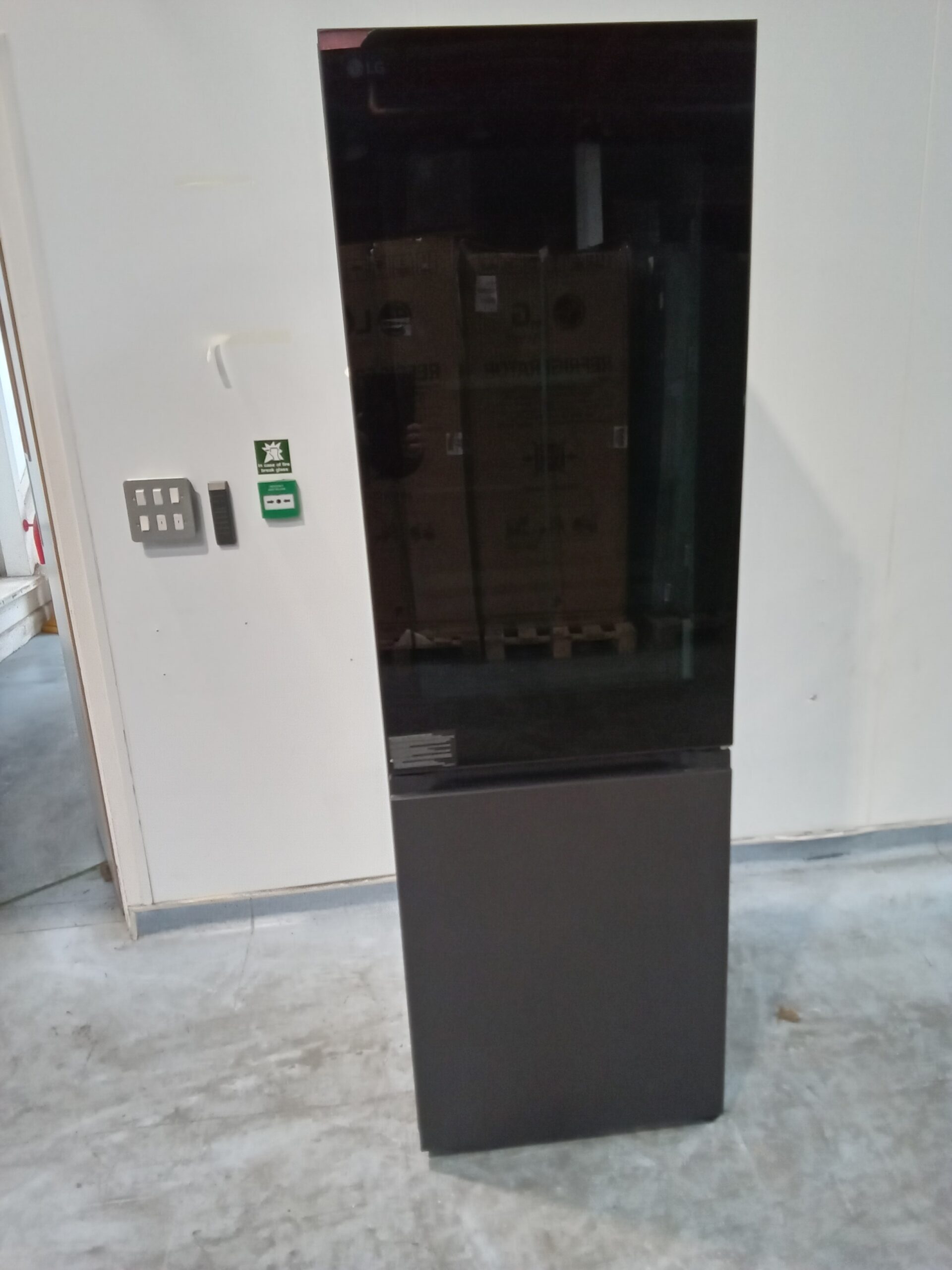 LG GBG7190CEV InstaView™ Fridge Freezer, Essence Black Steel (RF435)