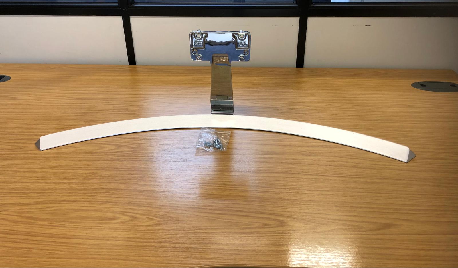 LG Genuine Stand Base 55UH950V plus Screws